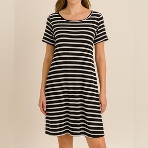 Nordstrom Black and White T-Shirt Dress with Short Raglan Sleeves and Scoop Neck